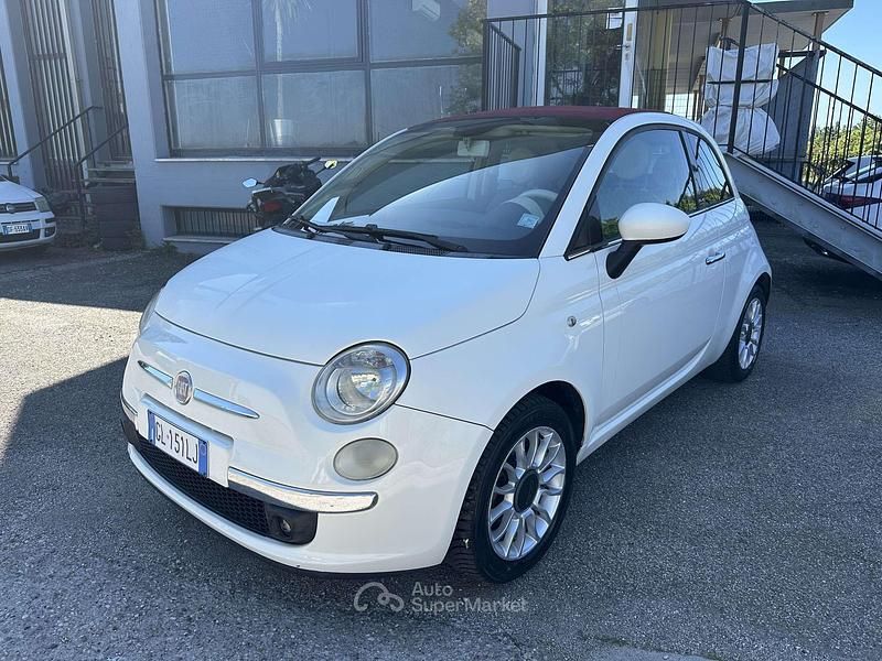 Begagnad Fiat 500C Lounge 95 HK (69 kW) 2009 Vit Cab