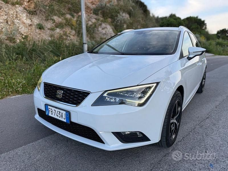 Usata Seat Leon ST Business 105 CV (77 kW) 2015 Bianco Station wagon