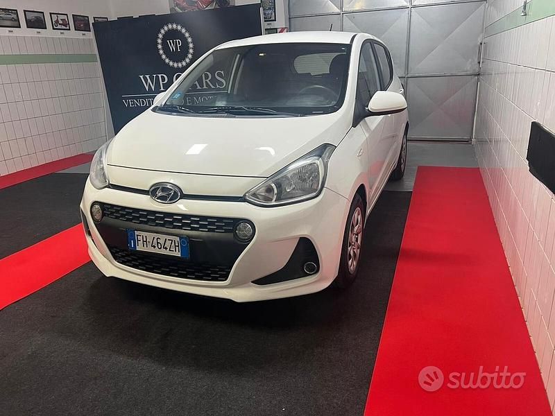 Usata Hyundai i10 67 CV (49 kW) 2017 Bianco Utilitaria