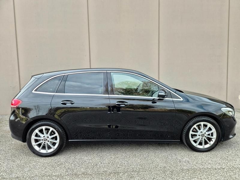 Usata Mercedes B200 150 CV (110 kW) 2019 Nero Monovolume
