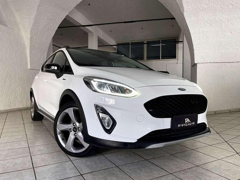 Usata Ford Fiesta Active 86 CV (63 kW) 2018 Bianco Berlina