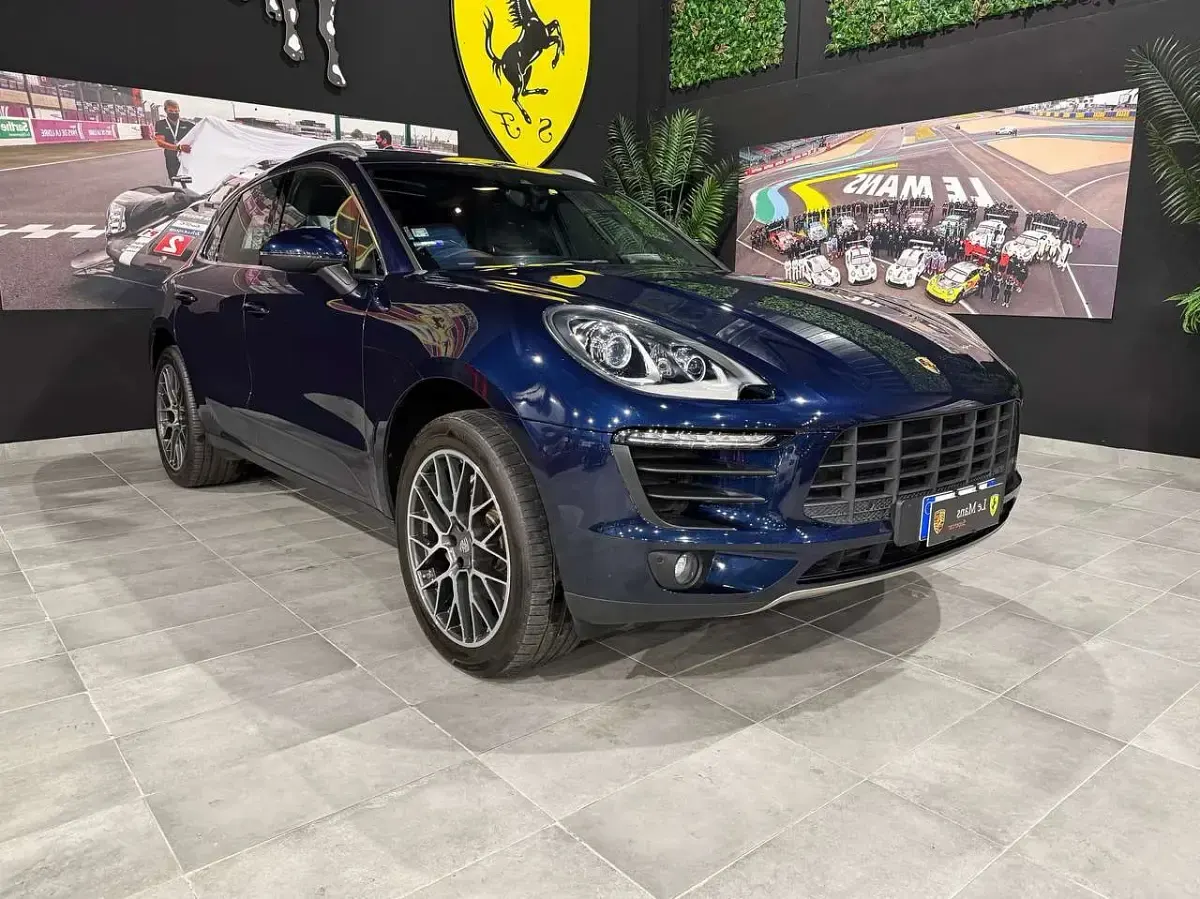 Usata Porsche Macan 250 CV (183 kW) 2017 Nachtblau effect met SUV