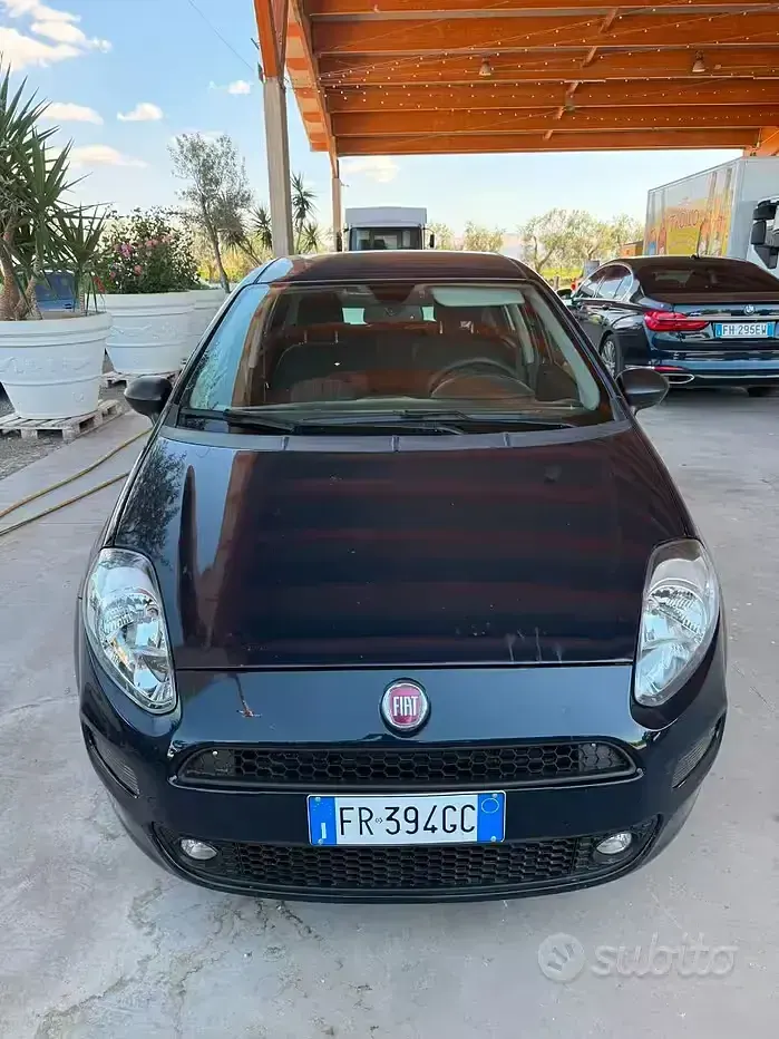 Usata Fiat Grande Punto 95 CV (69 kW) 2018 Bluazzurro Utilitaria