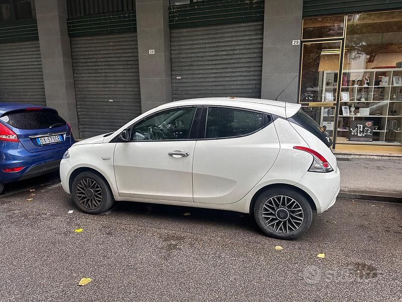 Usata Lancia Ypsilon S 69 CV (50 kW) 2020 Bianco Utilitaria