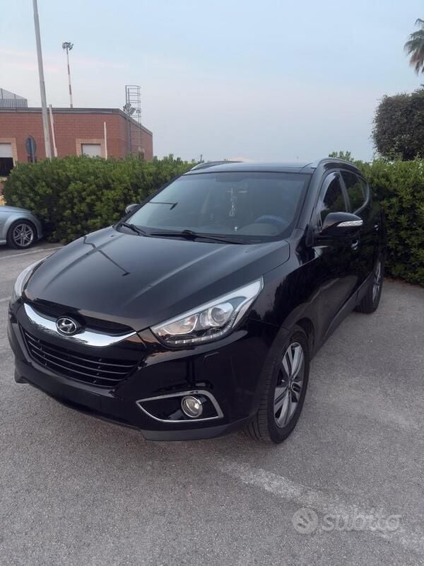Nero Usata 2014 Hyundai ix35 Xpossible SUV | 10.000 € (Buon prezzo) - Immagine 1/4