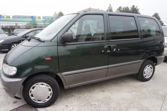 Nissan serena 1997