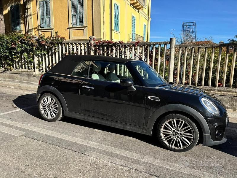 Usata Mini Cooper Cabriolet 2017 Nero Cabrio