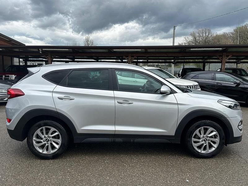 Usata Hyundai Tucson Xpossible 116 CV (85 kW) 2016 Argento SUV