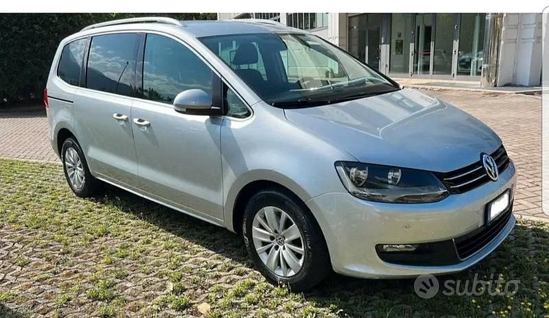 Usata VW Sharan 140 CV (102 kW) 2012 Grigio Monovolume