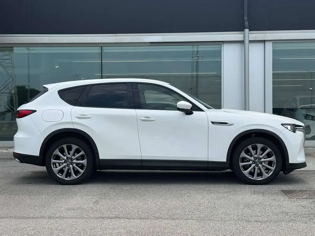 Usata Mazda CX-60 Exclusive-Line 328 CV (241 kW) 2023 Bianco SUV