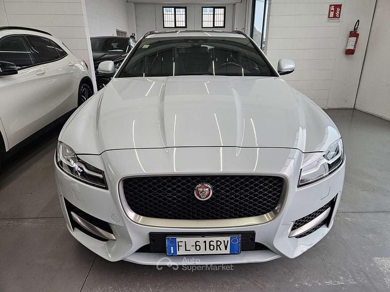 Usata Jaguar XF Sportbrake Portfolio 179 CV (131 kW) 2018 Sporco Station wagon