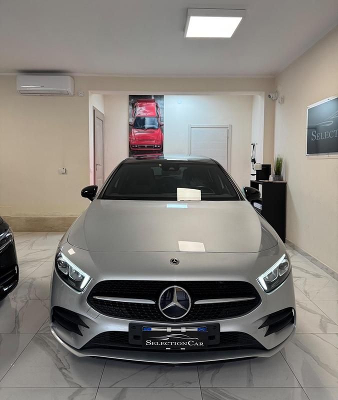Usata Mercedes A180 Premium 116 CV (85 kW) 2022 Argento Berlina