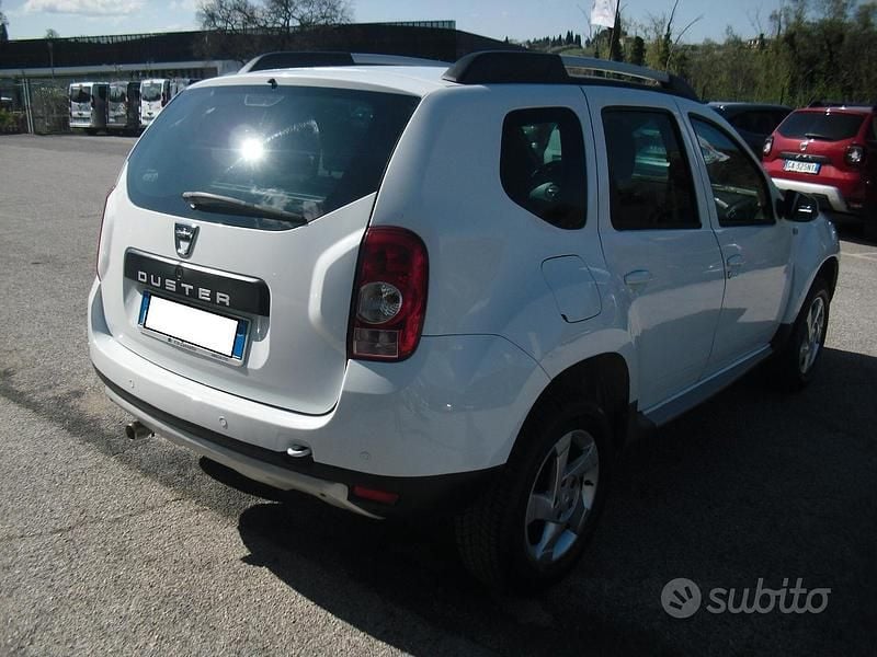 Usata Dacia Duster Lauréate 110 CV (80 kW) 2012 Bianco SUV