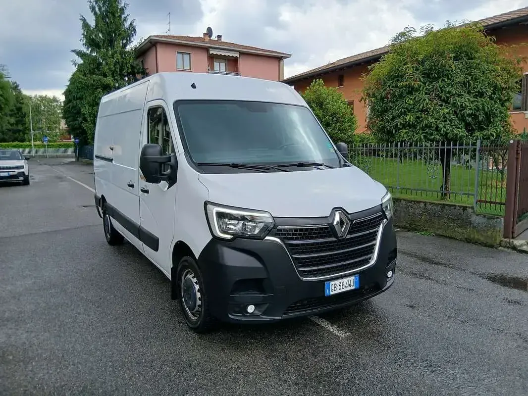 Usata Renault Master 148 CV (108 kW) 2016 Furgone