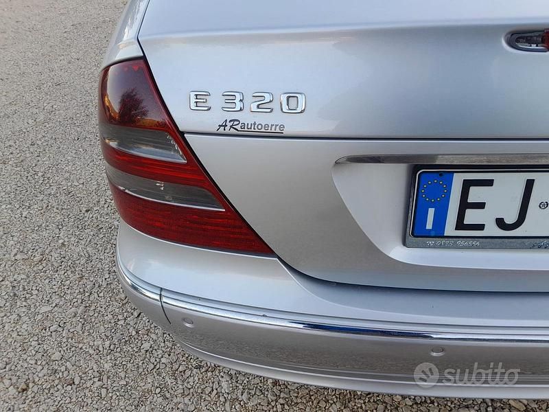 Usata Mercedes E320 Avantgarde 204 CV (150 kW) 2011 Berlina