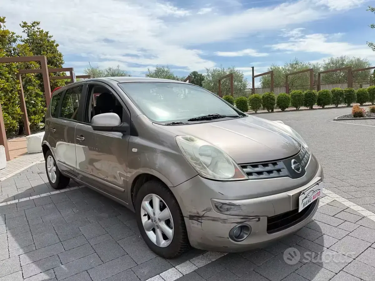 Usata Nissan Note Acenta 86 CV (63 kW) 2008 Giallo Utilitaria