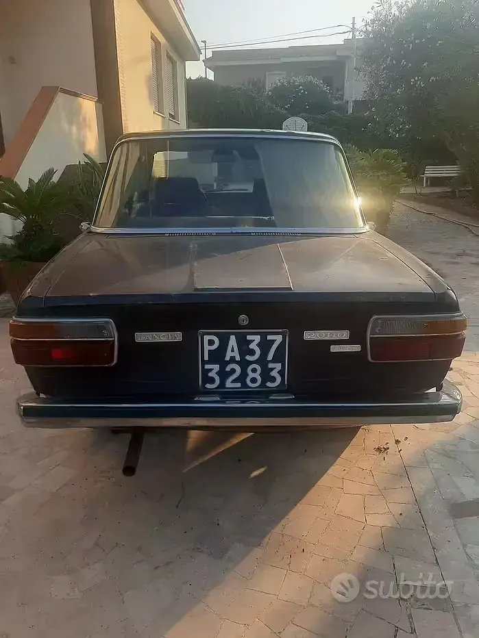 Usata Lancia 2000 1970 Berlina