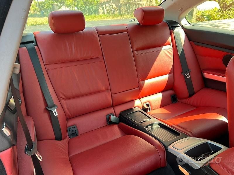 Usata BMW 330 272 CV (200 kW) 2009 Bianco Coupé