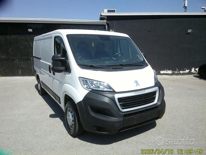 Usata Peugeot Boxer 140 CV (102 kW) 2021 Bianco Furgone