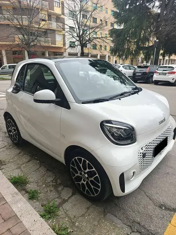 Usata Smart ForTwo Coupé Prime 41 kW (56 CV) 2024 Bianco Utilitaria