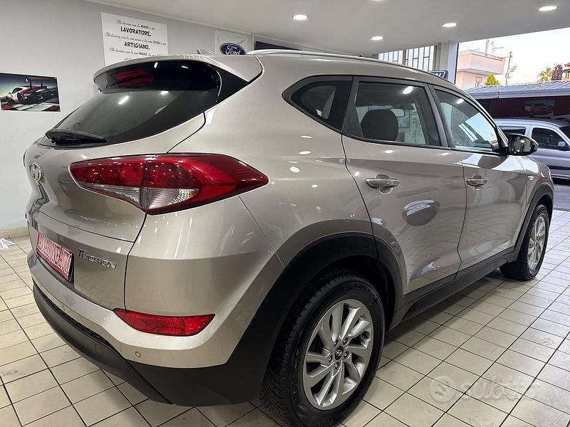 Usata Hyundai Tucson 116 CV (85 kW) 2018 Marrone SUV