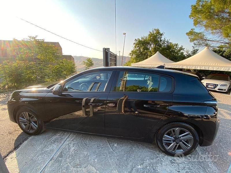 Usata Peugeot 308 Allure 131 CV (96 kW) 2022 Nero Berlina