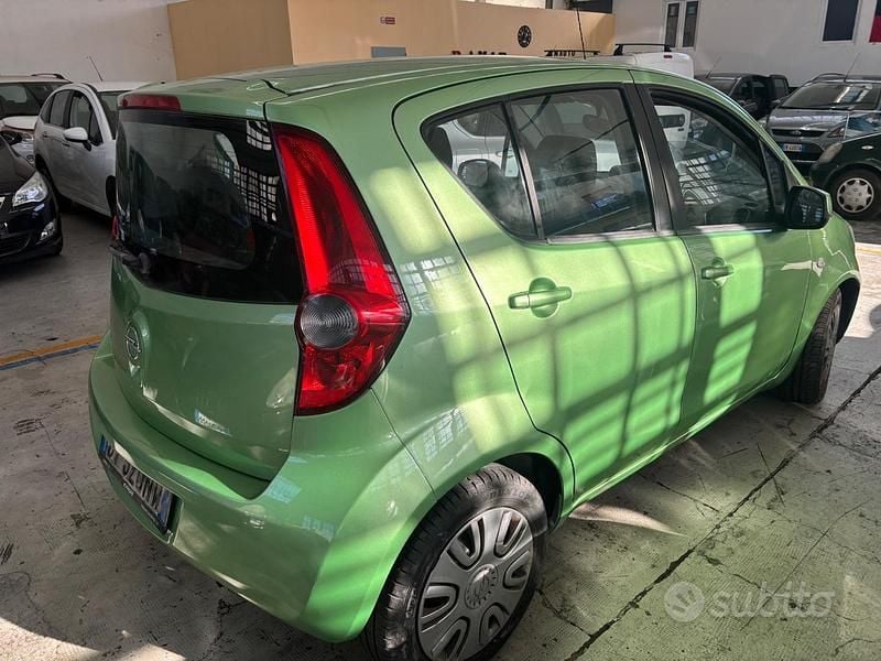 Usata Opel Agila Enjoy 86 CV (63 kW) 2009 Verde Utilitaria