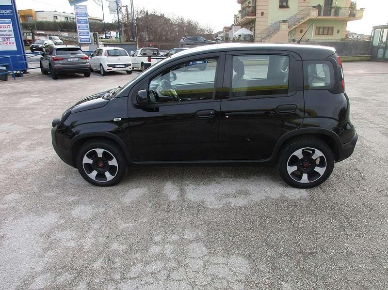 Usata Fiat Panda Cross Cross 69 CV (50 kW) 2023 Nero Utilitaria