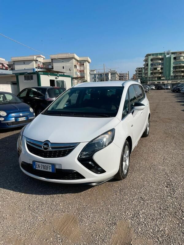 Usata Opel Zafira Tourer 110 CV (80 kW) 2012 Bianco Monovolume