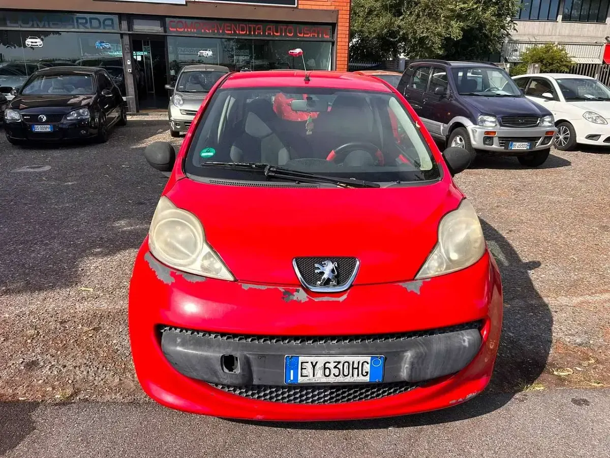 Usata Peugeot 107 68 CV (50 kW) 2008 Rosso Utilitaria