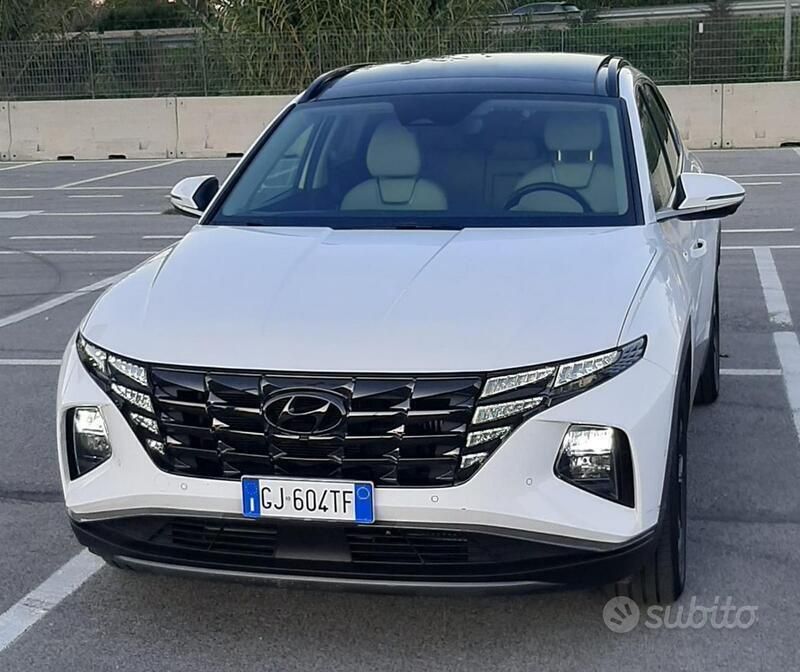 Usata Hyundai Tucson 230 CV (169 kW) 2022 Bianco SUV
