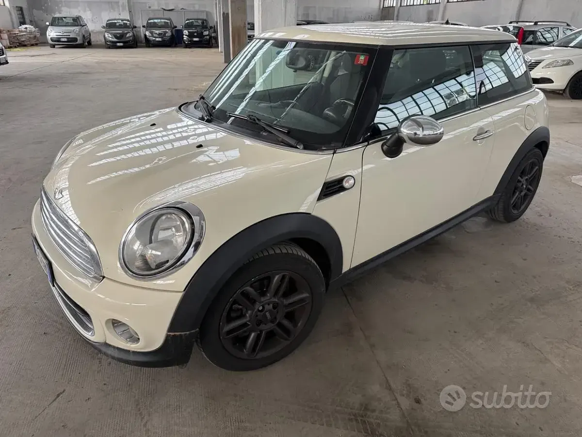 Usata Mini Cooper Coupé 122 CV (89 kW) 2011 Coupé