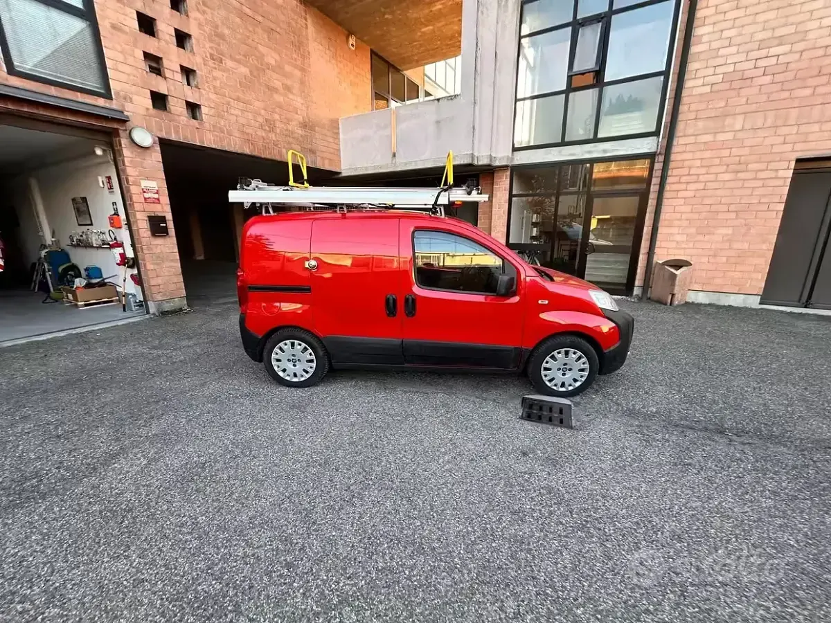 Usata Fiat Fiorino 95 CV (69 kW) 2016 Rosso Monovolume