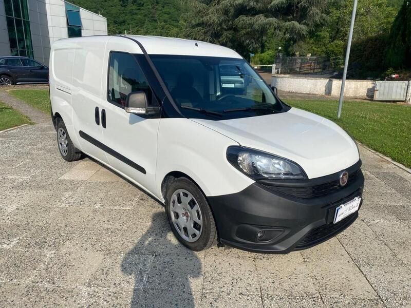 Bianco Usata 2022 Fiat Doblò Lounge Monovolume | 12.500 € (Ottimo prezzo) - Immagine 1/4