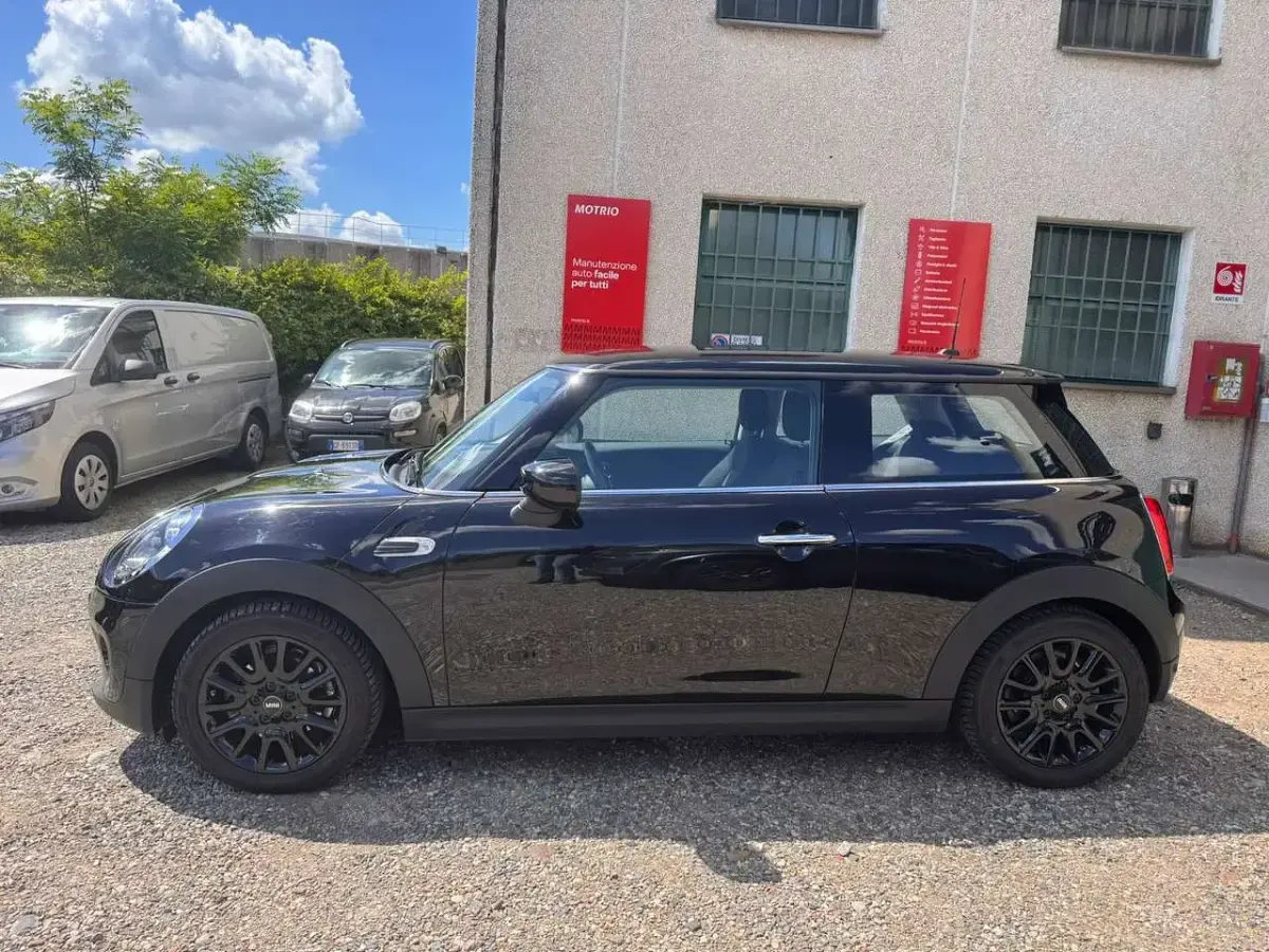 Occasion Mini ONE 75 ch (55 kW) 2020 Noir Citadine