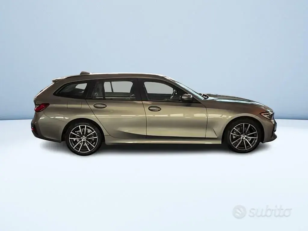 Begagnad BMW 320 190 HK (139 kW) 2022 Grå Kombi
