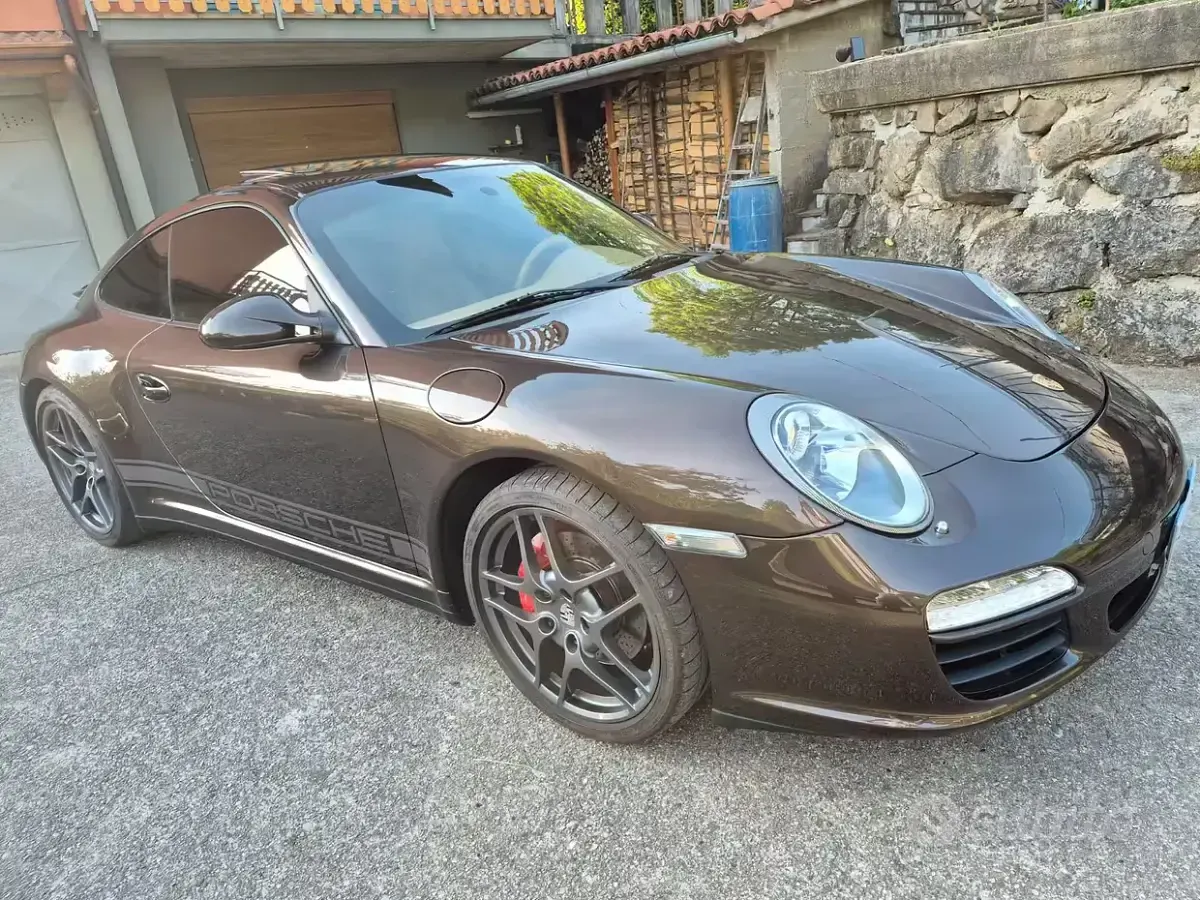 Usata Porsche 997 385 CV (283 kW) 2010 Marrone Coupé