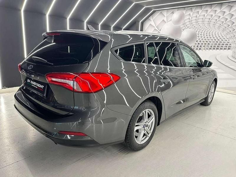 Usata Ford Focus ST-Line 120 CV (88 kW) 2021 Grigio Station wagon