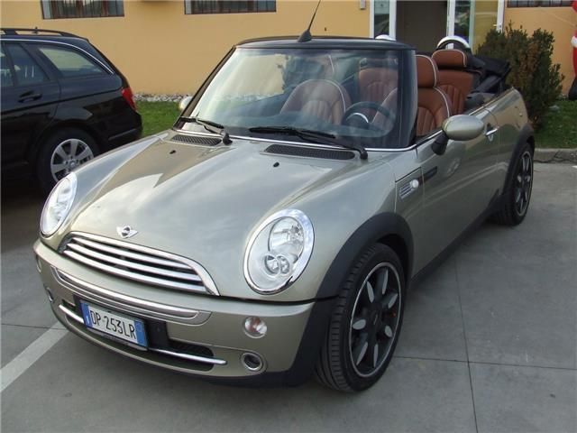 Venduto Mini Cooper Cabriolet Sidewal Auto Usate In Vendita
