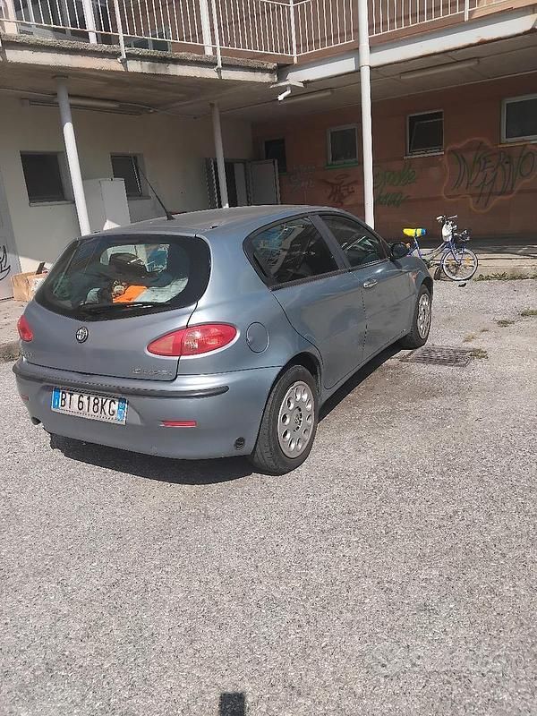 Usata Alfa Romeo 147 2001 Grigio Utilitaria