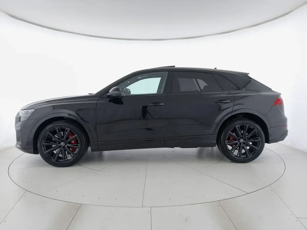Usata Audi SQ8 Sport 507 CV (372 kW) 2024 Nero mito metallizzato SUV