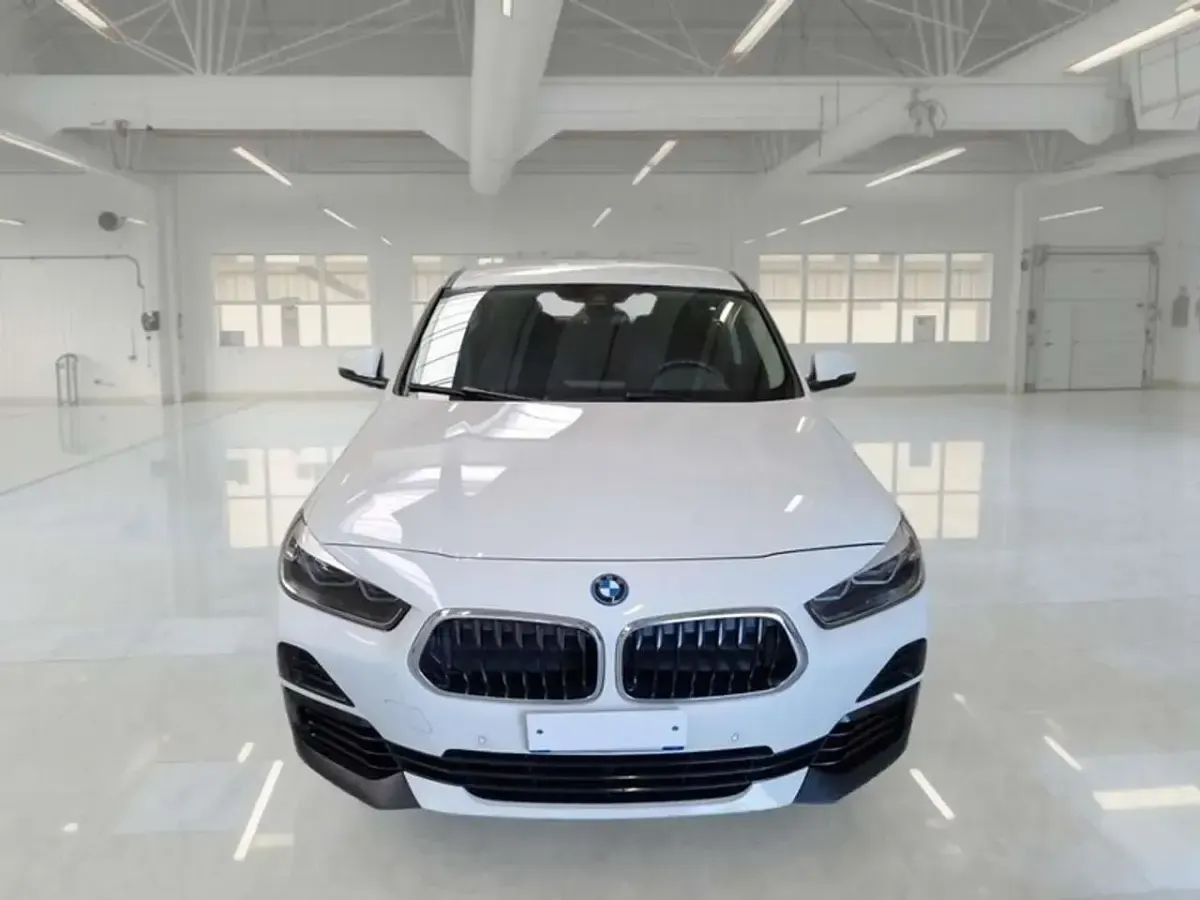 Usata BMW X2 125 CV (91 kW) 2023 Bianco SUV