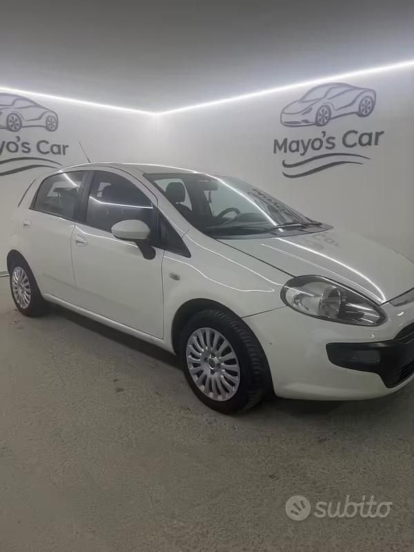 Usata Fiat Punto Evo 69 CV (50 kW) 2011 Bianco Utilitaria