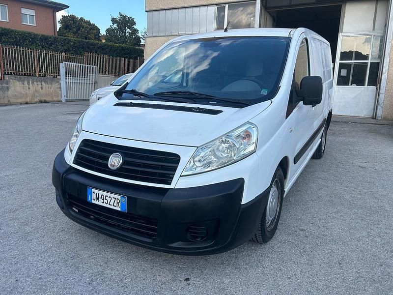 Usata Fiat Scudo Comfort 119 CV (87 kW) 2009 Bianco