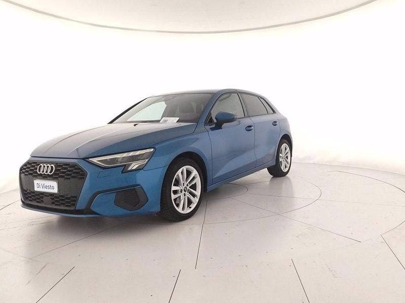 Bleu Usata 2022 Audi A3 Sportback Business Utilitaria | 26.100 € (Buon prezzo) - Immagine 1/4