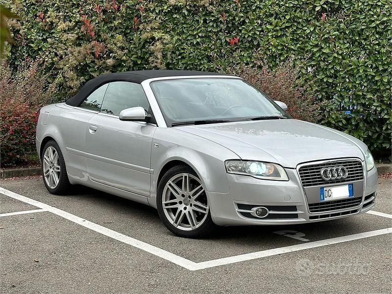 Usata Audi A4 Cabriolet 140 CV (102 kW) 2007 Grigio Cabrio