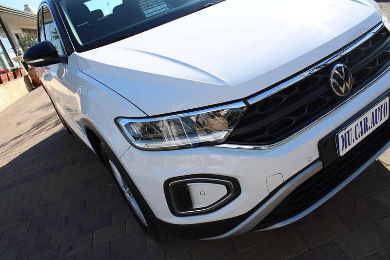 Usata VW T-Roc Life 110 CV (80 kW) 2023 Bianco SUV