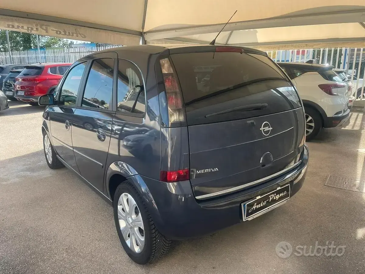 Usata Opel Meriva Cosmo 90 CV (66 kW) 2008 Bluazzurro Monovolume