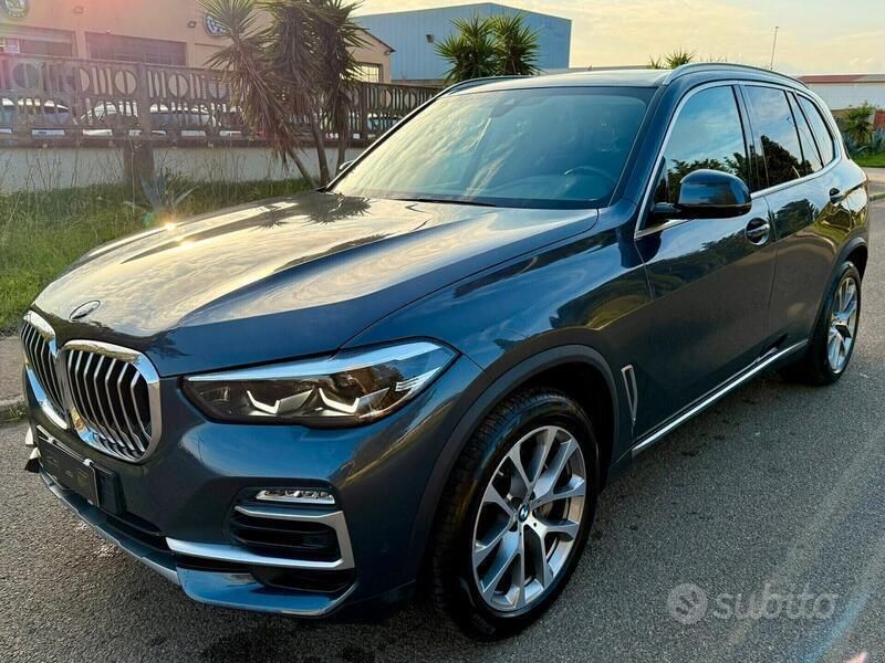 Grigio Usata 2019 BMW X5 xLine SUV | 44.500 € (Buon prezzo) - Immagine 1/4