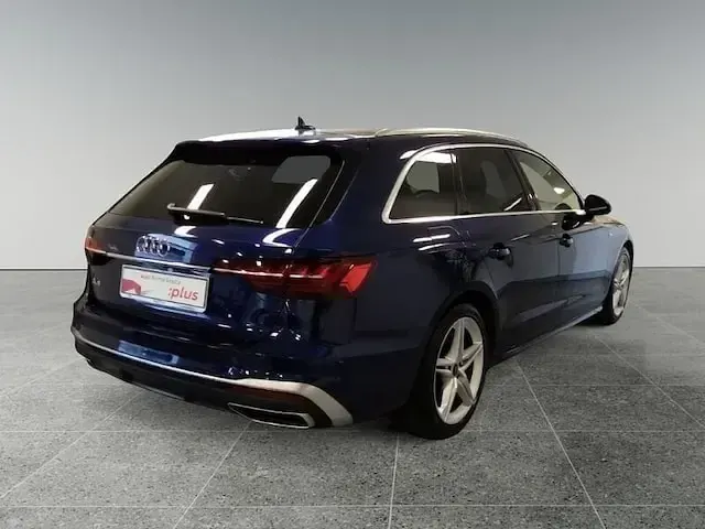 Usata Audi A4 S-Line 204 CV (150 kW) 2024 Blu Station wagon